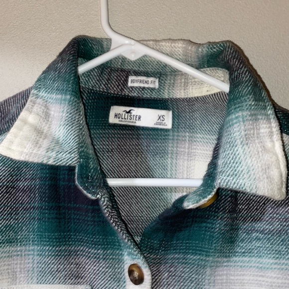 Hollister Boyfriend Fit Flannel - Picture 3 of 3